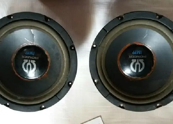 Vendo par de auto falantes Pioneer impp
