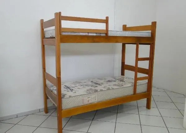 Beliche de madeira maciça Angelim 550, 00 á vista ou 10x59, 00 me chama no whatsapp