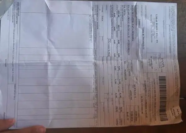 Vendo tv TCL com nota fiscal e controle