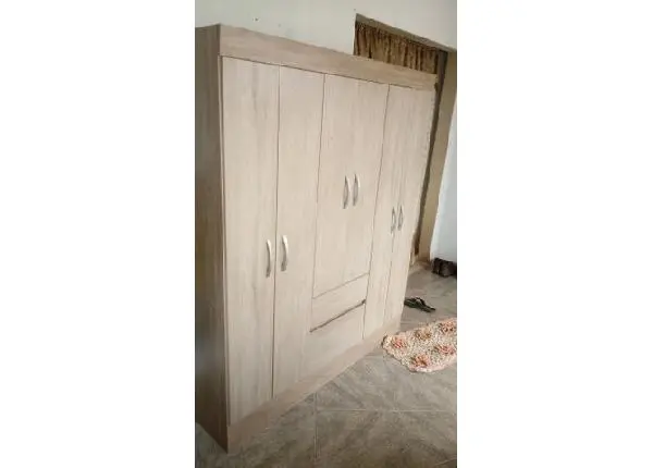 Guarda Roupa 400 reais