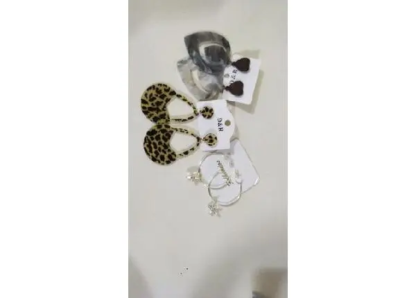 Kit com três brincos