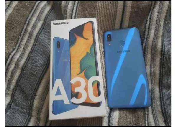 Samsung Galaxy A30
