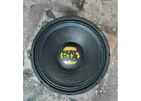 Par de Bomber 3k de 15 polegadas