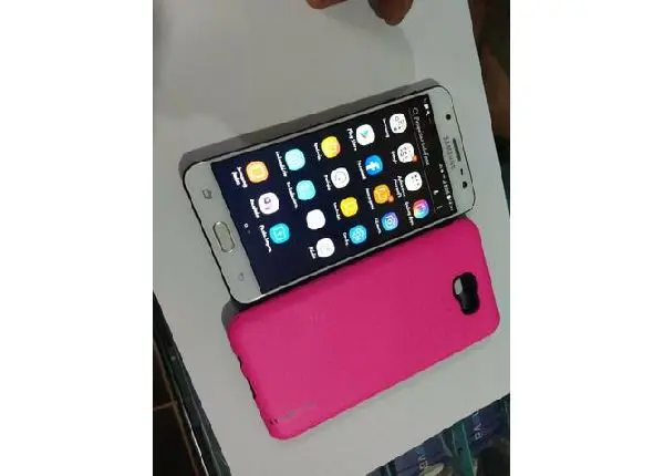 J7 prime