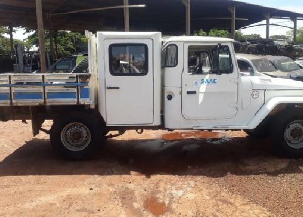 Toyota Bandeirante 92 Para Retirada de peças