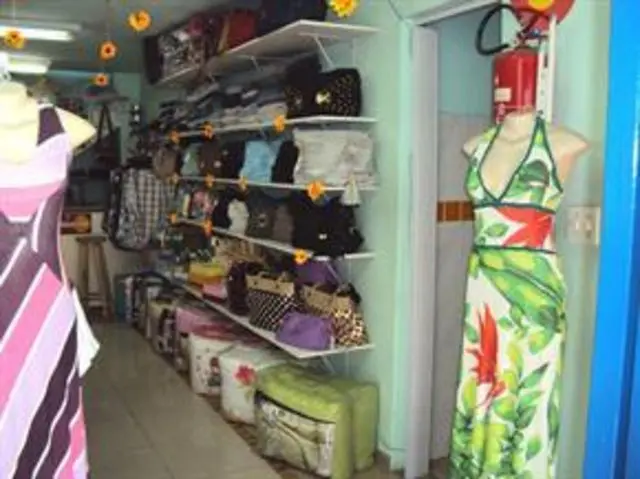 Vendo loja de roupas
