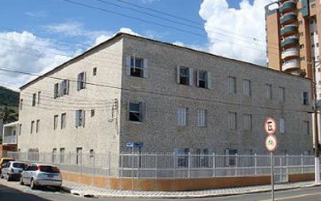 Alugo apartamento temporada em mongagua frente para o mar