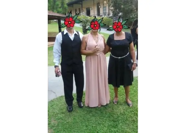 Vestido de festa rosa pastel.