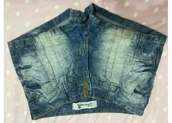 3 shorts jeans novos por 70