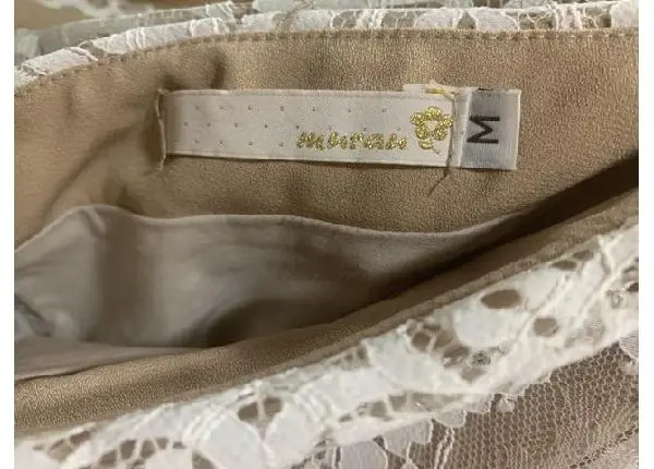 Saia franjas e renda