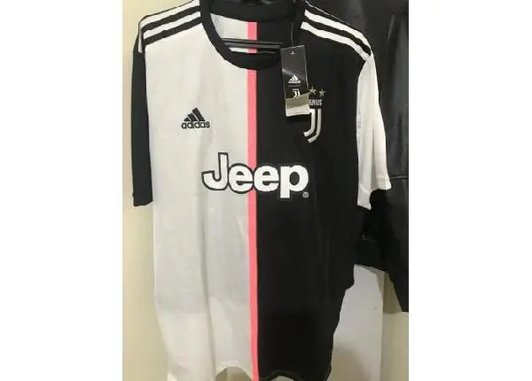Blusa juventus nova