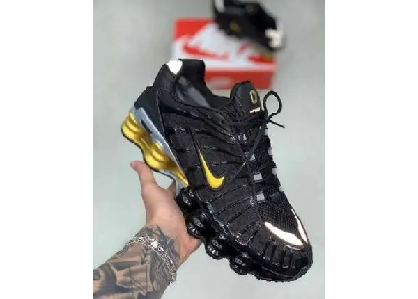@ mandellashoes Tênis Nike Shox 12 Molas Promoção 50% OFF LEVAMOS ATÉ VOCÊ