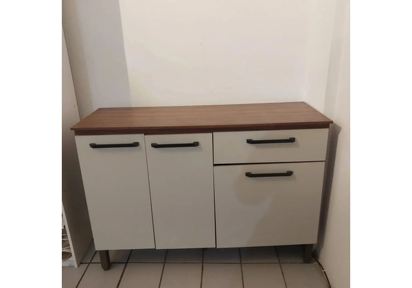 VENDO ARMÁRIO - R$500