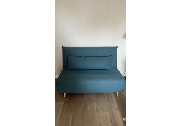 Sofá Cama Azul em ótimo estado - Conforto e praticidade!