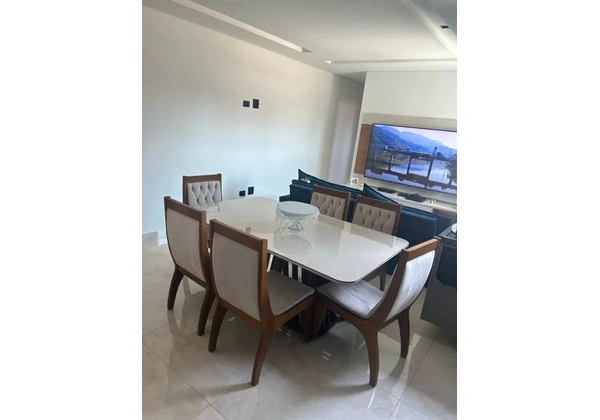 Mesa de jantar de seis lugares