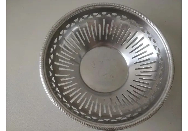 Cesta em inox para pão