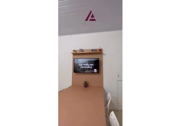 Mesa para reunião semi nova
