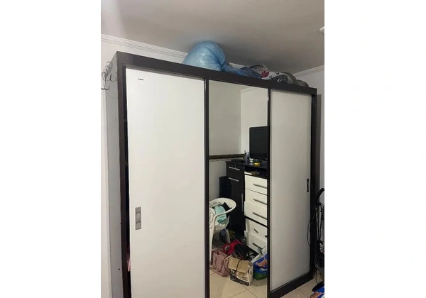 Guarda roupa casal 3 portas usado