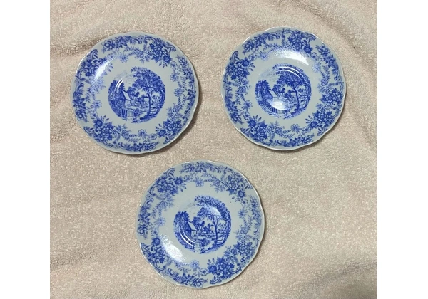 3 pires de porcelana real modelo Izabel década 60
