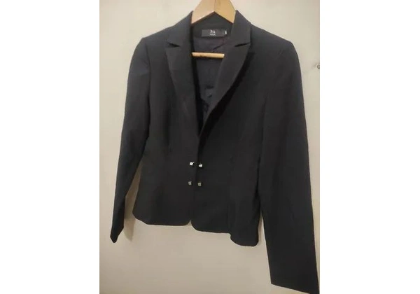 P.A CONCEPT blazer alfaiataria Tam 40 85, 00Preto Altura 55cmLargura 47cmOmbro 41cm