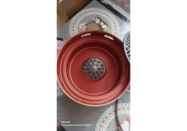 Vendo essa panela para assar carne no fogão semi novo