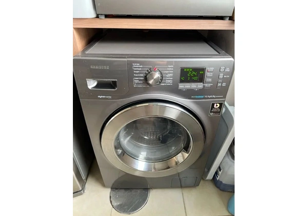 Lavadora de Roupas Samsung Eco Bubble 10, 1kg