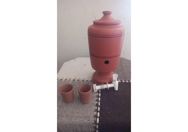 FILTRO de BARRO CAP DE 2 LITROS.