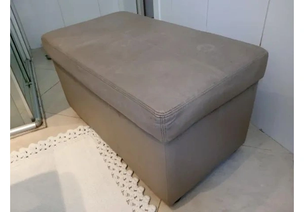 Puff baú em Couro Ecológico Bege 43 cm x 80 cm x 45 cm