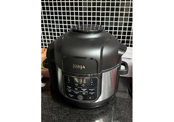Panela Ninja® Foodi® 10-in-1 6.5-Quart Pro Pressure Cooker Air Fryer, Stainless, OS300