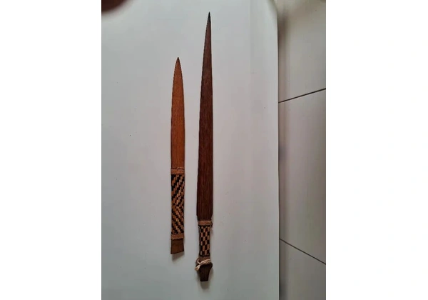 Espada artesanal em bambu, arte indigena, são 2 espadas