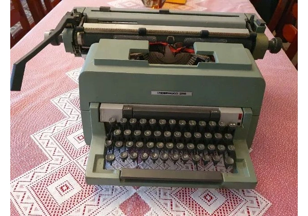 Máquina de escrever Underwood