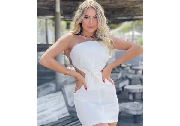 Vestido branco nó frontal