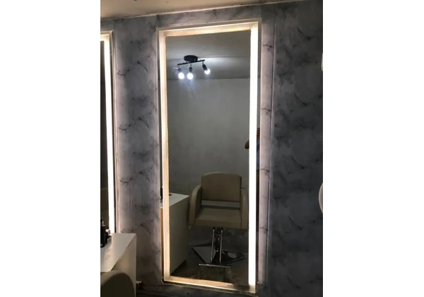 Espelho com led efeito salão