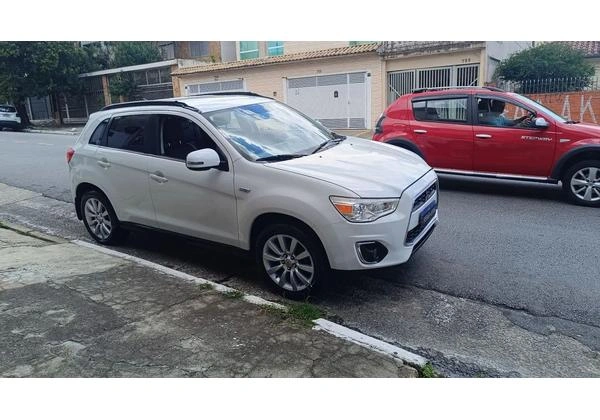 ASX 2.0 automático AWD CVT 2014 ( 88 mil km )