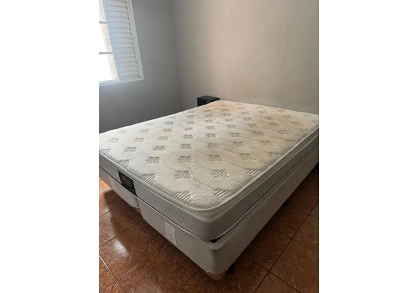 Cama Box + colchão queen KiNG STAR