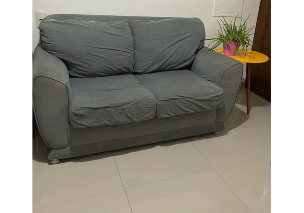 Sofá 2 lugares