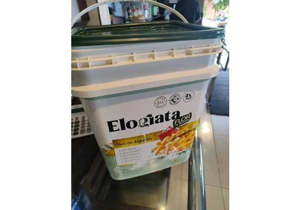 Vendo 100 baldes de 15L