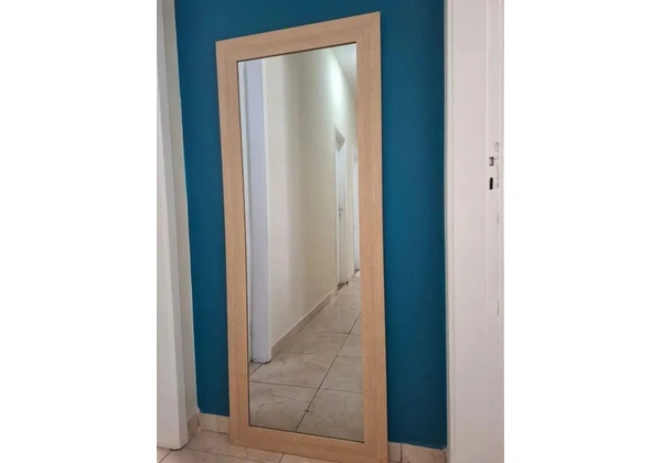 Espelho Decorativo Com Moldura Retangular