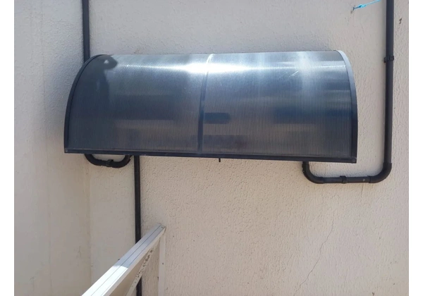 Toldo/coberta para caixa de energia