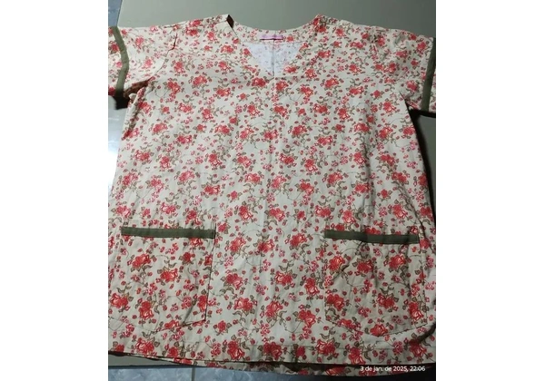 Blusa de pijama hospitalar