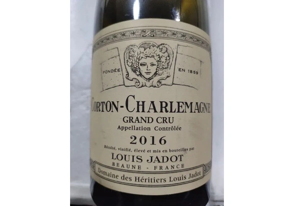 Vinho Corton -Charlemagne Gran cru Louis Jadot 2016