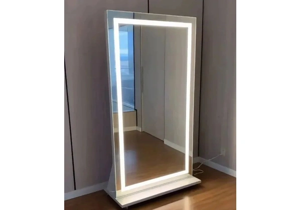 Espelho com Led Rodinha Provador