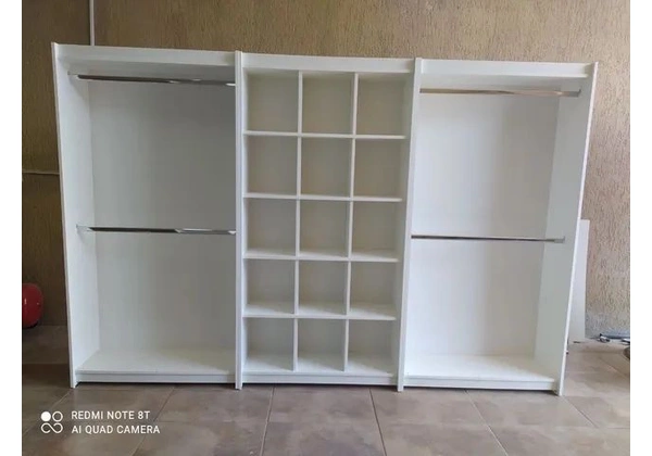 CLOSET - CABIDEIRO DUPLO + COLMEIA