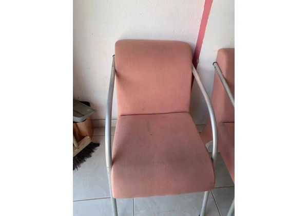 Poltrona semi nova em perfeitas condições