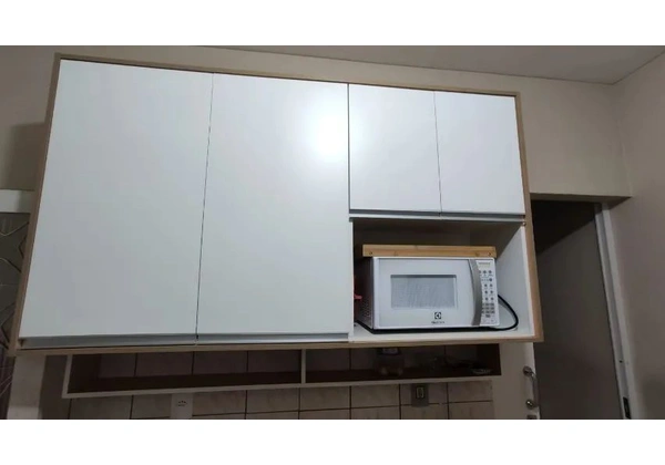 Armário de cozinha completo