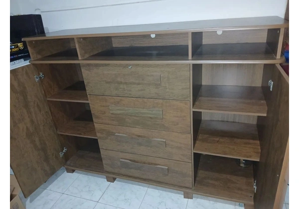 Vendo cômoda
