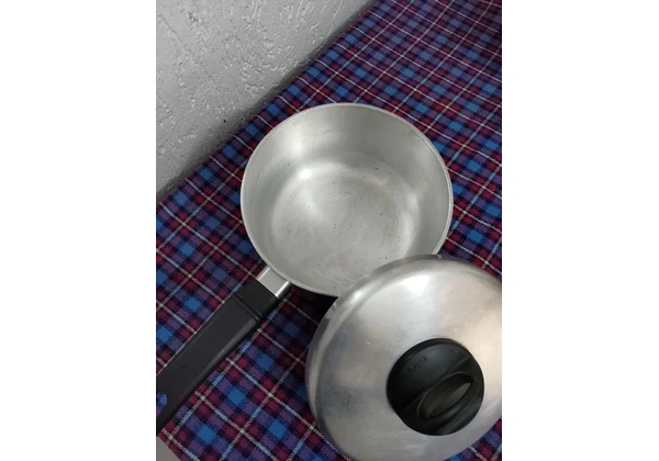 Panela de alumínio