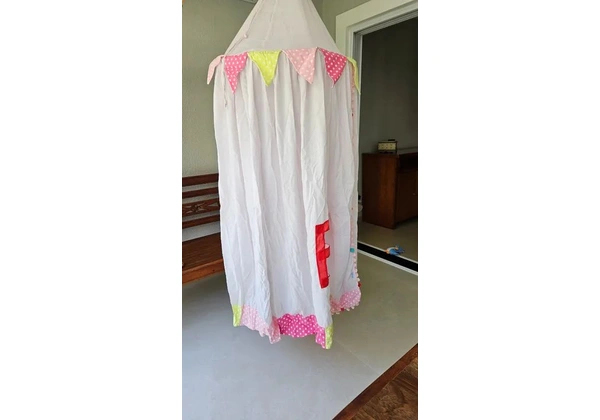 Cabana de teto rosa