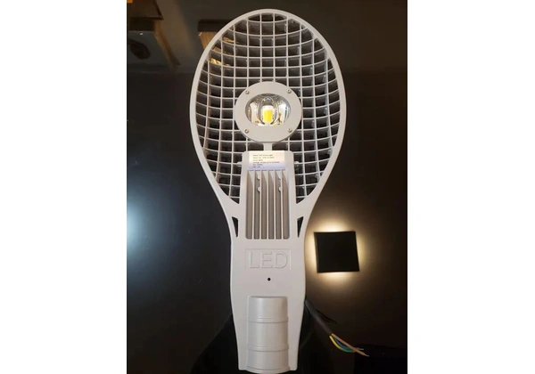Iluminação pública racket model led 60 w bivolt