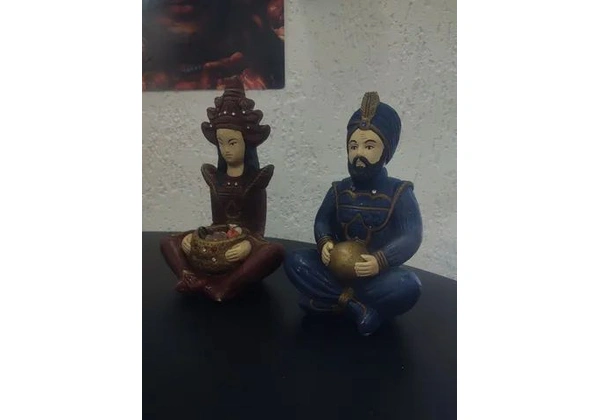 2 estátuas antigas para decoração